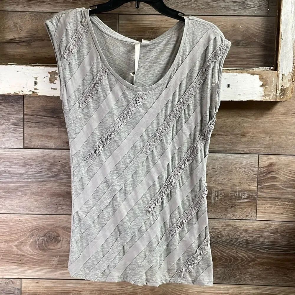 Lauren Conrad NWT Ladies Sleeveless Top, Size XS, Gray